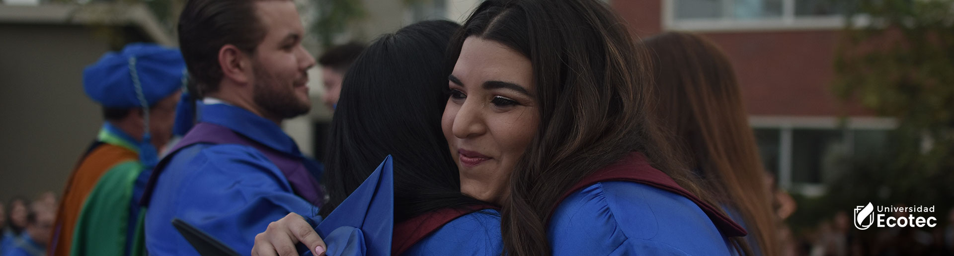 graduacion-grado-alumni-01