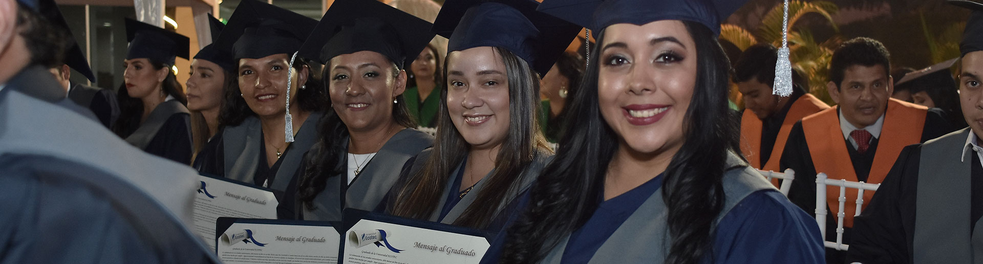 graduacion-posgrado-alumni-03
