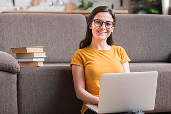 universidad-modalidad-online-ecotec-ecuador